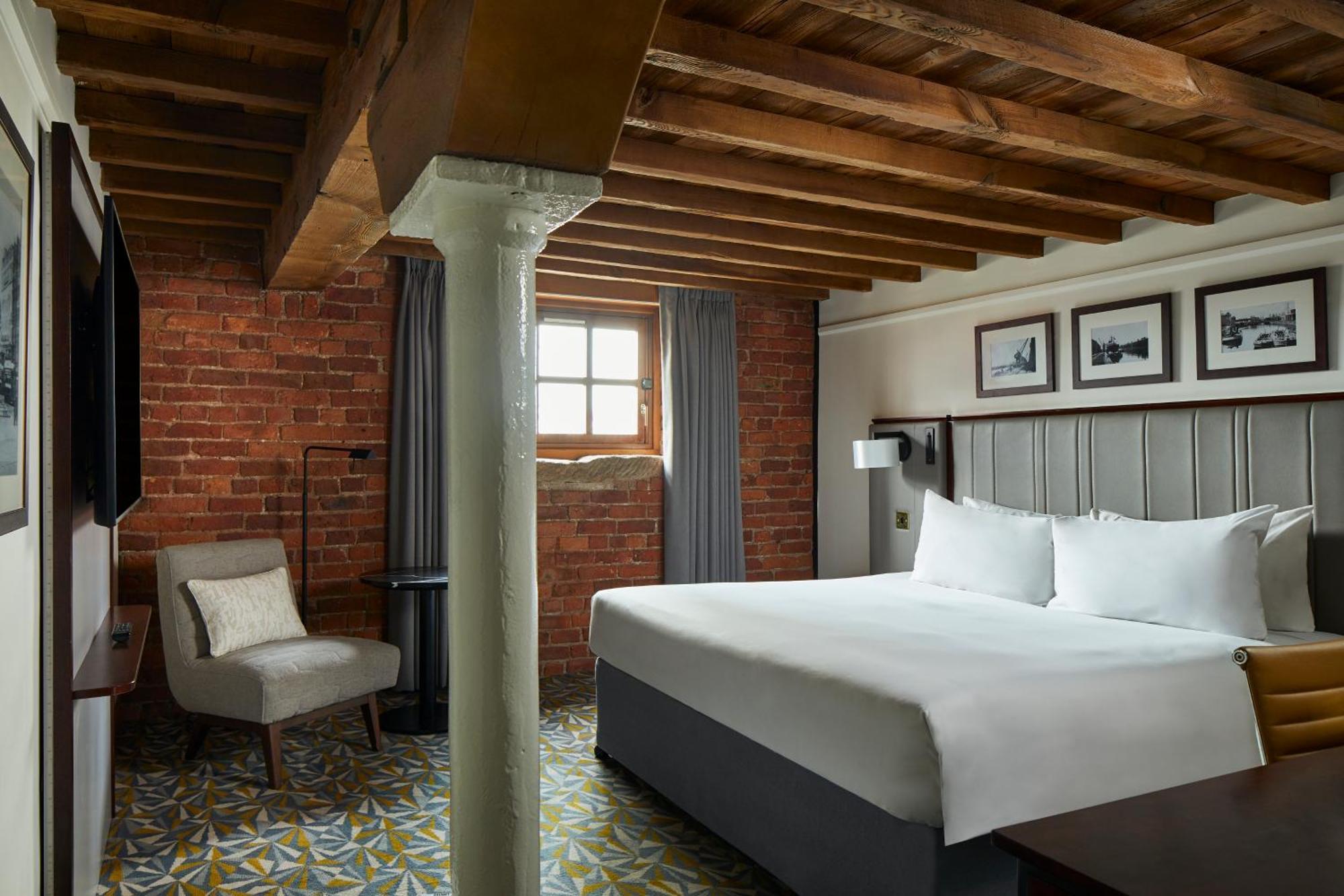 Manchester Marriott Victoria & Albert Hotel מראה חיצוני תמונה