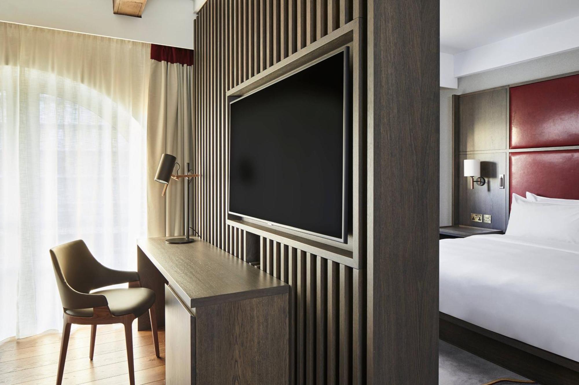 Manchester Marriott Victoria & Albert Hotel מראה חיצוני תמונה